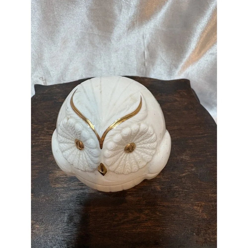 Vintage Ceramic Owl with Gold Details Collector Trinket Jewelry Box AGIFT Corp
